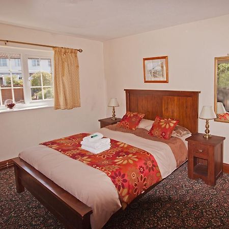 The White Hart Hotel Menheniot Eksteriør billede