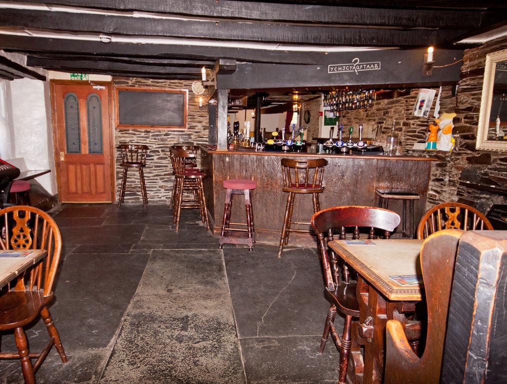 The White Hart Hotel Menheniot Eksteriør billede